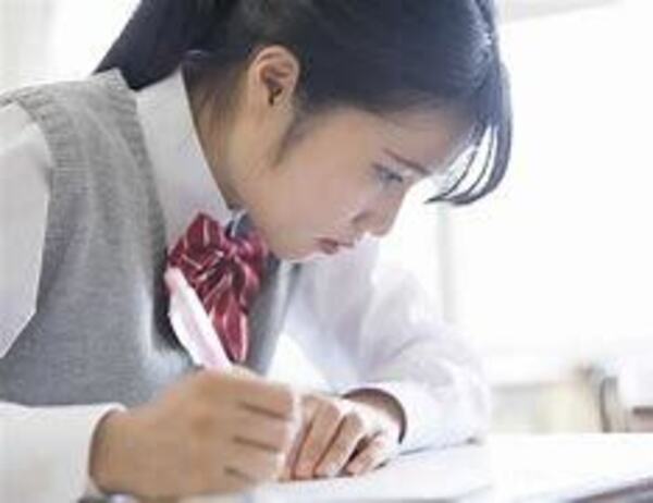 女子生徒_コピー